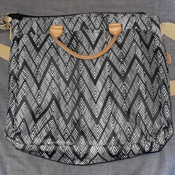 Skip Hop Diaper Bag - Picture 3 of 4